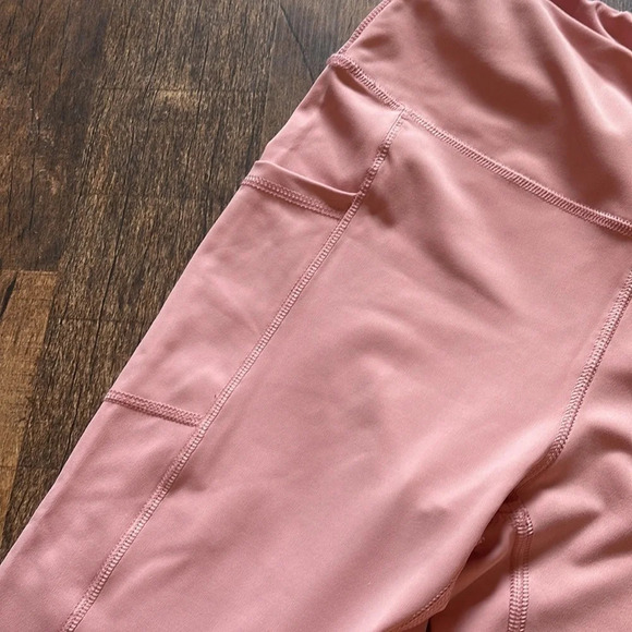 Beverly Hills Polo Club pink 7/8 length leggings with pockets - Picture 2 of 4